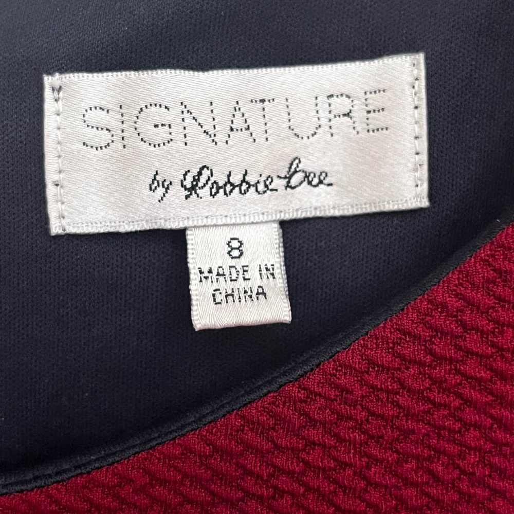 ⭐️EUC - Signature by Robbie Bee - Maroon/Navy Dress - Womans Size 8 - Picture 3 of 4